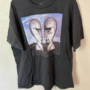 PINK FLOYD Black Short Sleeve Tee with Striking Graphic